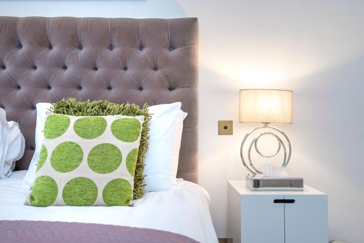 Mayfair Piccadilly Apartment Londra Oda fotoğraf