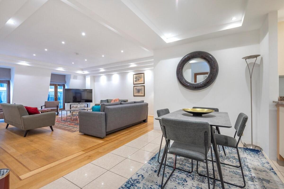 Mayfair Piccadilly Apartment Londra Oda fotoğraf